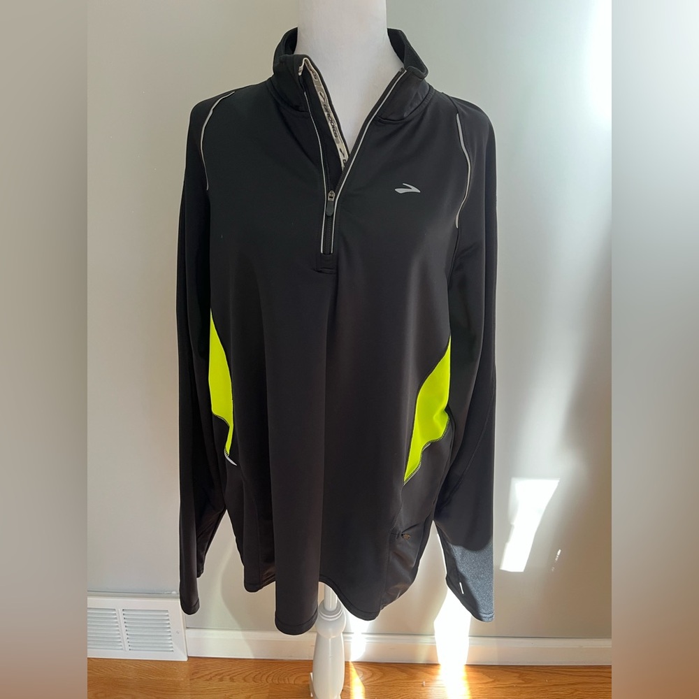 Brooks Running Mens Nightlife Infiniti Half Zip black/neon Lg